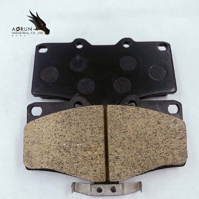 Leverancier 04465-35240 van het remstootkussen Ceramische die Remstootkussens voor SUV worden geplaatst