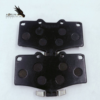 Leverancier 04465-35240 van het remstootkussen Ceramische die Remstootkussens voor SUV worden geplaatst