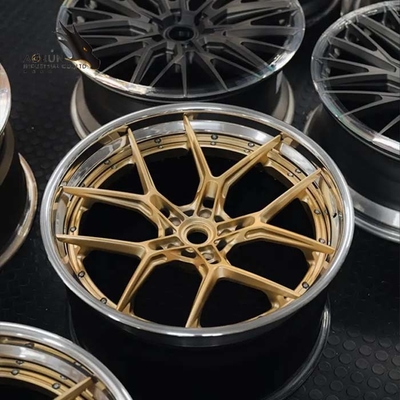 De aangepaste Luxe Monoblock 2 stuk 3 Stukken Gesmede Legeringswielen voor Hoog Beëindigen smeedde Wielenraceauto's